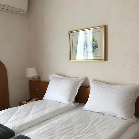 Royal Hotell