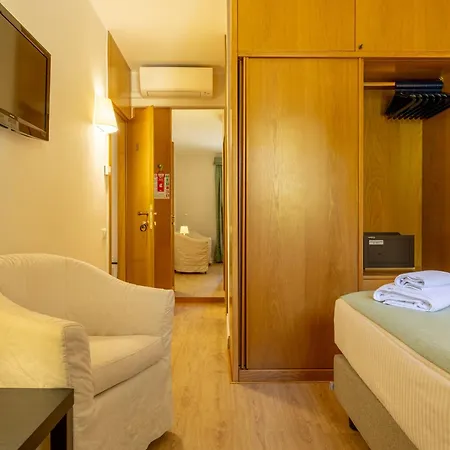 Royal Hotel 3*