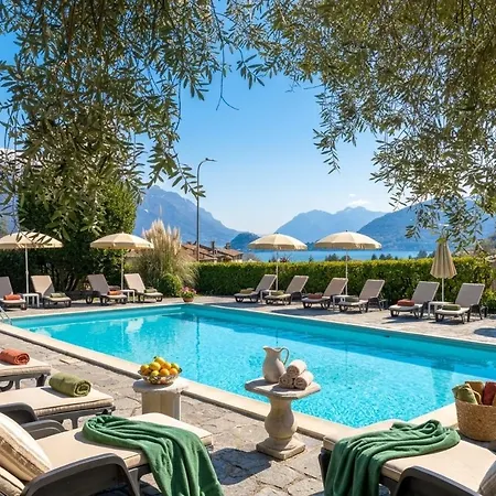 Royal Hotel 3*